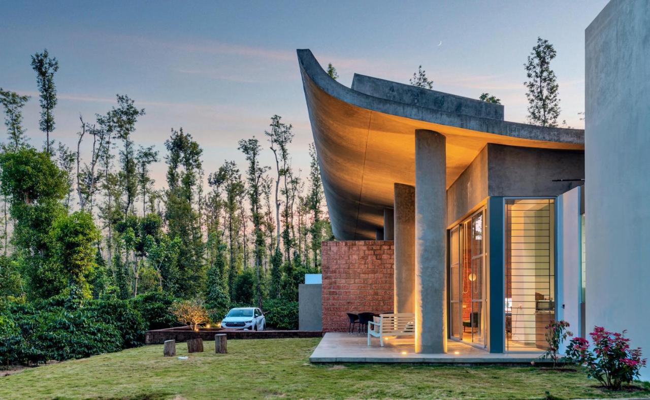 Saffronstays Cafella- A 3-Bdr Elliptical-Roof Villa In Chikmagalur Mudigere المظهر الخارجي الصورة